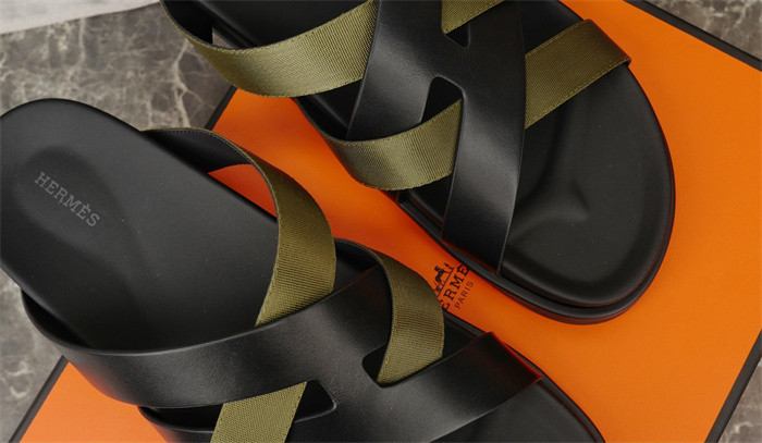 HERMES SLIDE