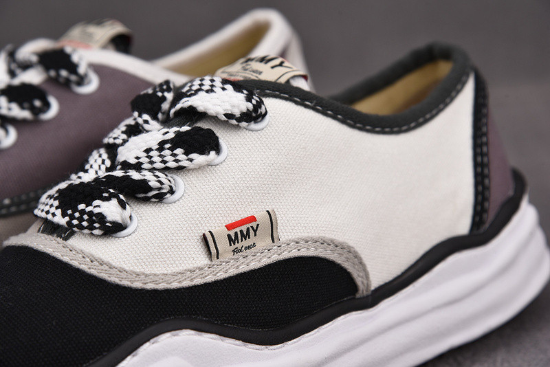 maison mihara yasuhiro sneaker