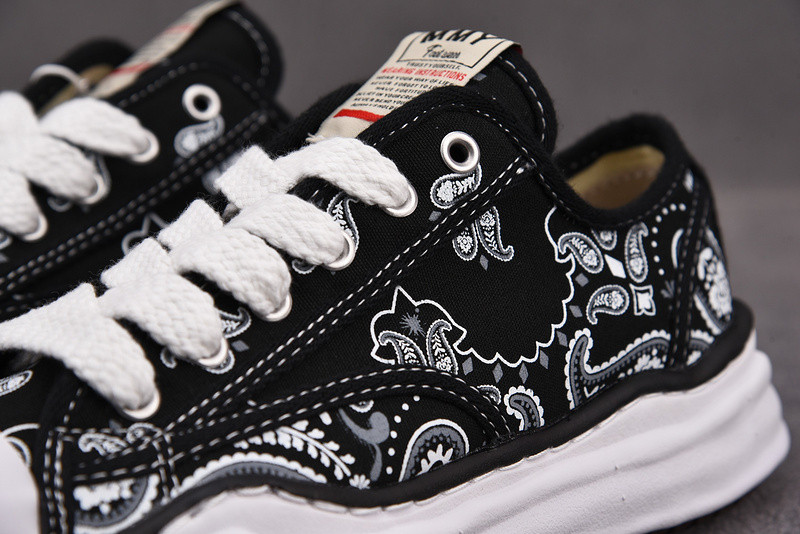 maison mihara yasuhiro sneaker