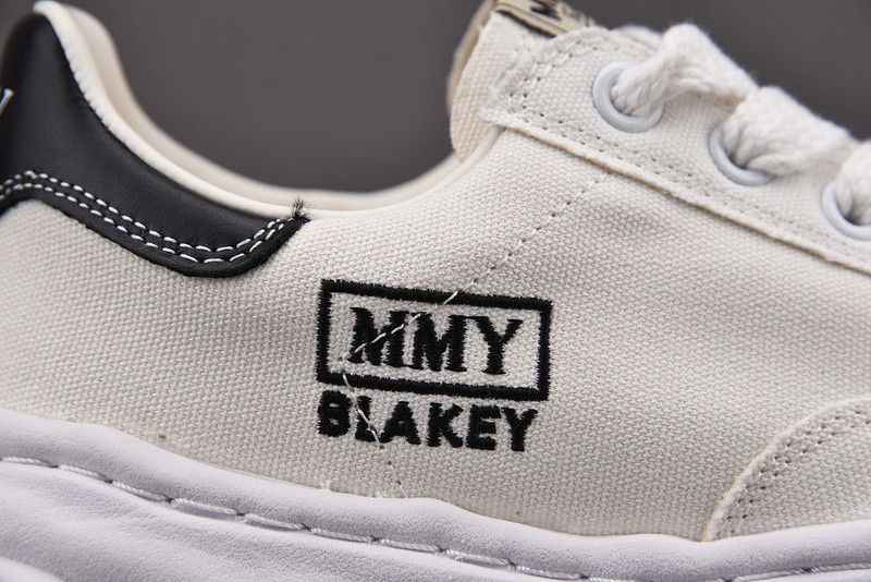maison mihara yasuhiro sneaker