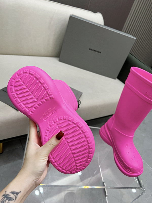 crocs™ boot in pink