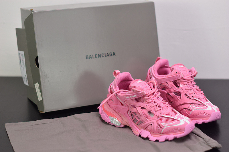 bc track sneaker
