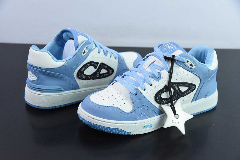 dio* sneaker