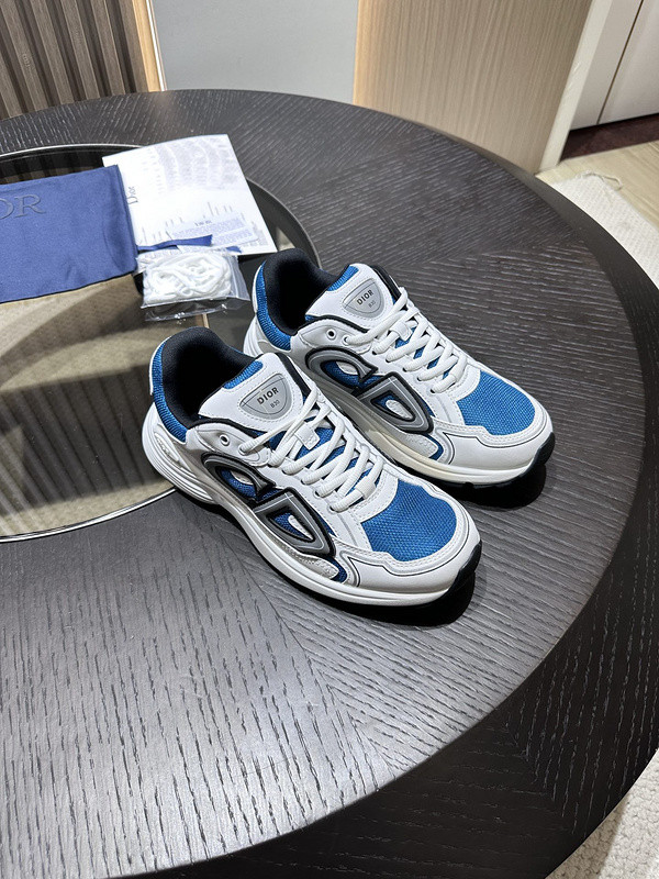dio* sneaker