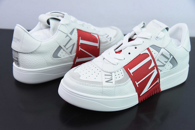 valentino sneaker
