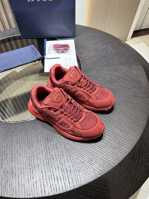 dio* sneaker