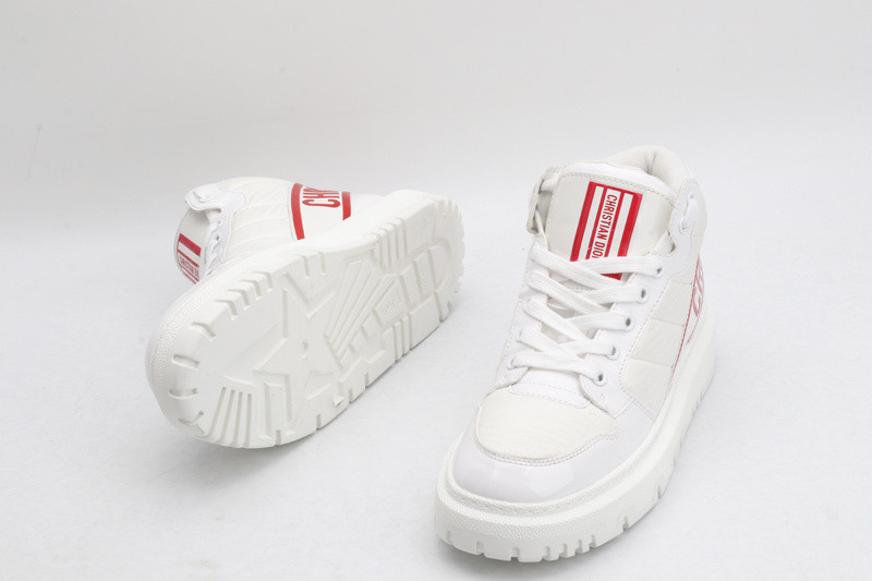 dio* sneaker