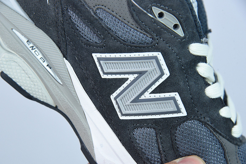 new balance sneaker