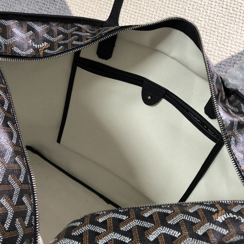 GOYARD PURSE
