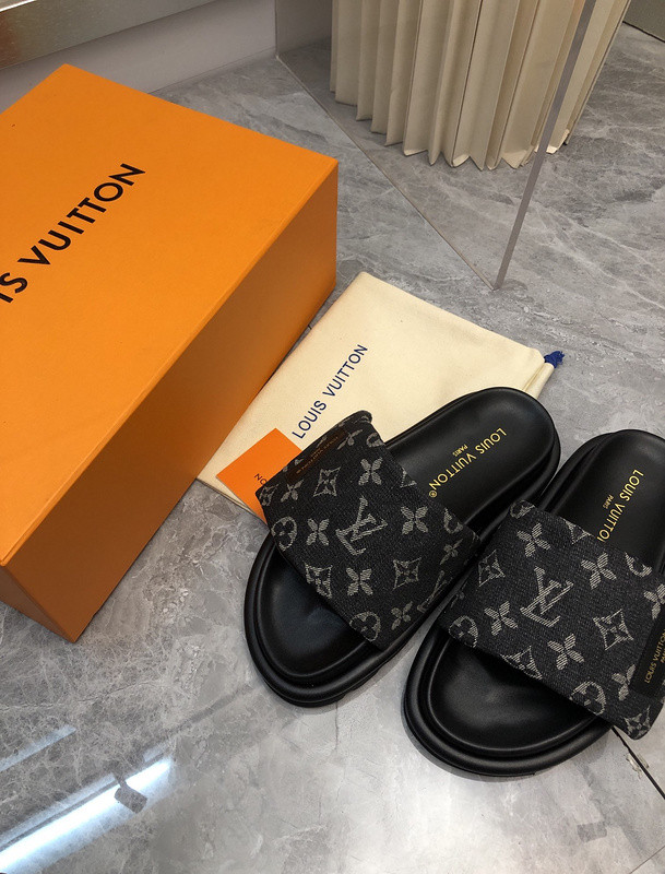lvt sandals