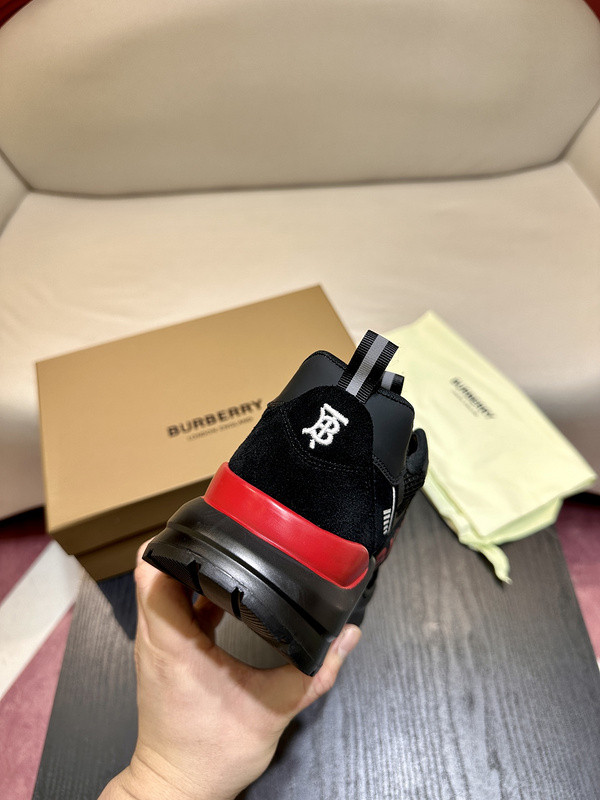 B**rry sneaker