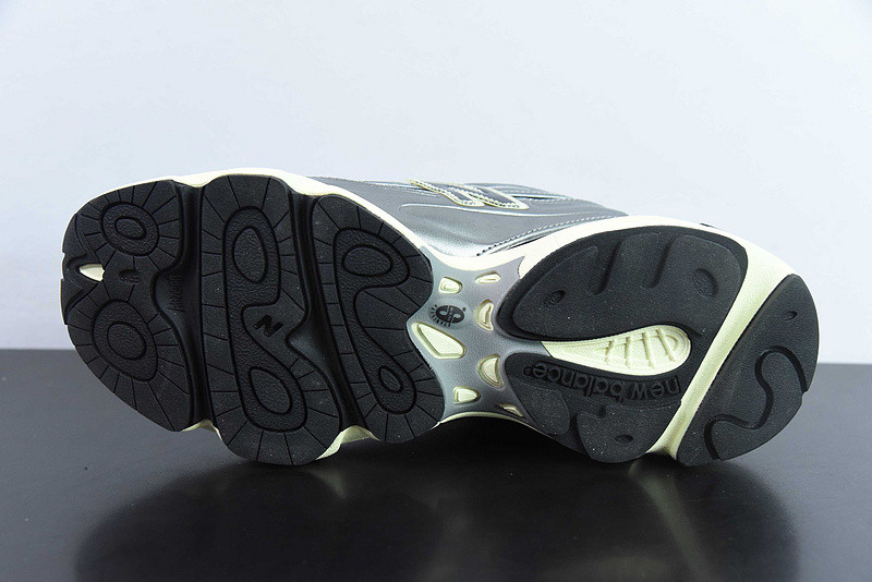 new balance sneaker