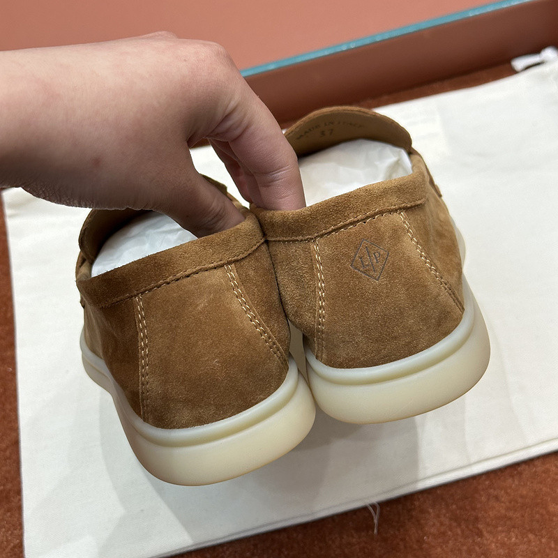 L0r0 P1ana sneaker