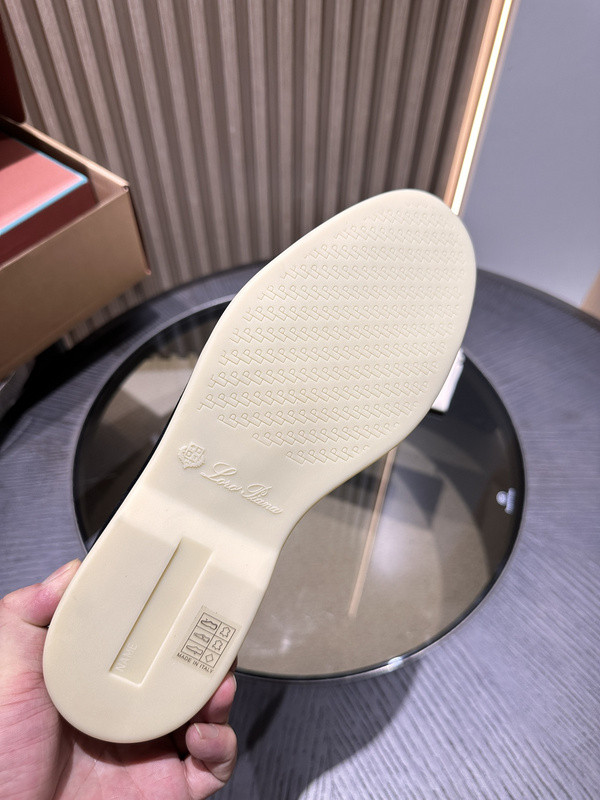L0r0 P1ana sneaker