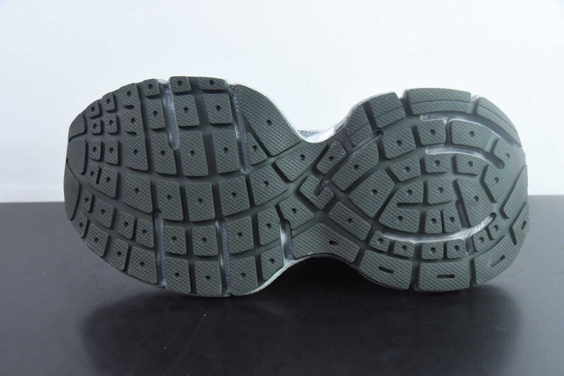 BC 3XL SNEAKER