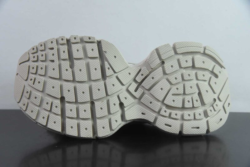 BC 3XL SNEAKER