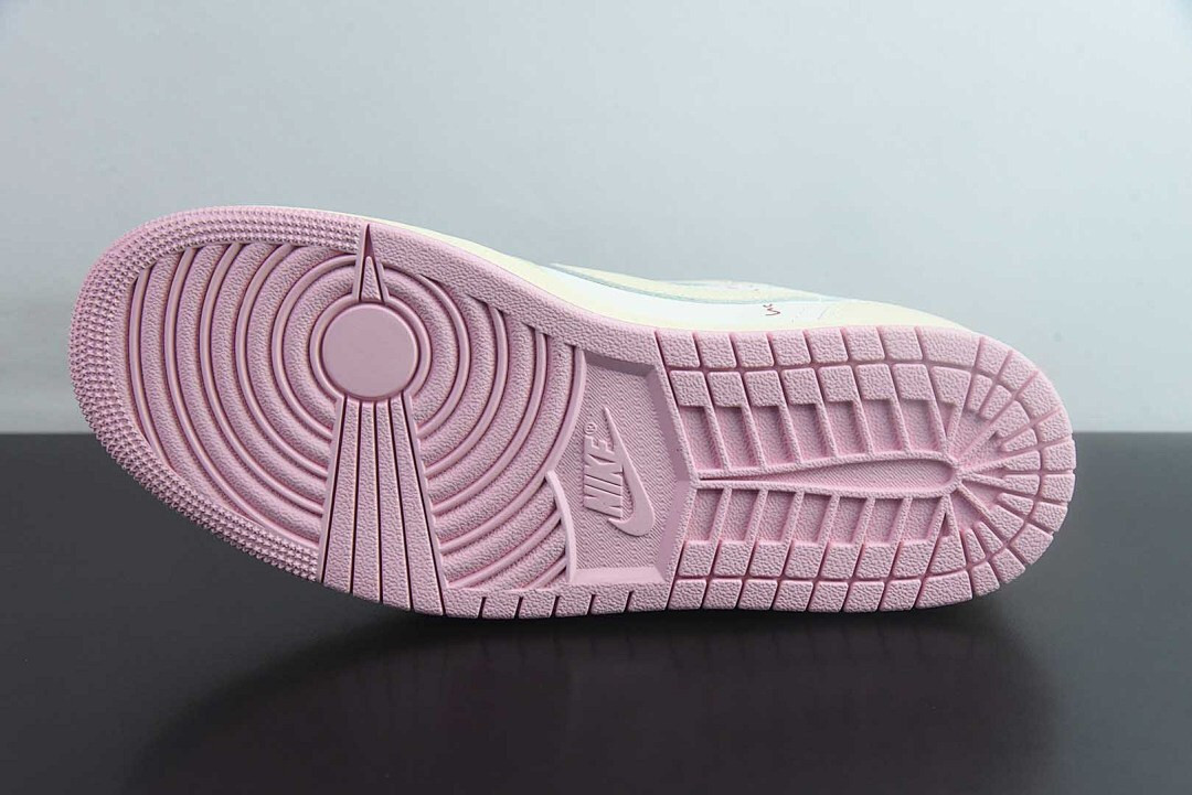 Travis Scott x Air Jordan 1 Low OG “Muslin/Shy Pink” IQ7604-100