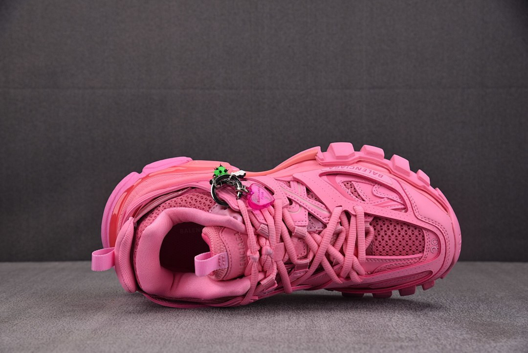 BC TRACK SNEAKER