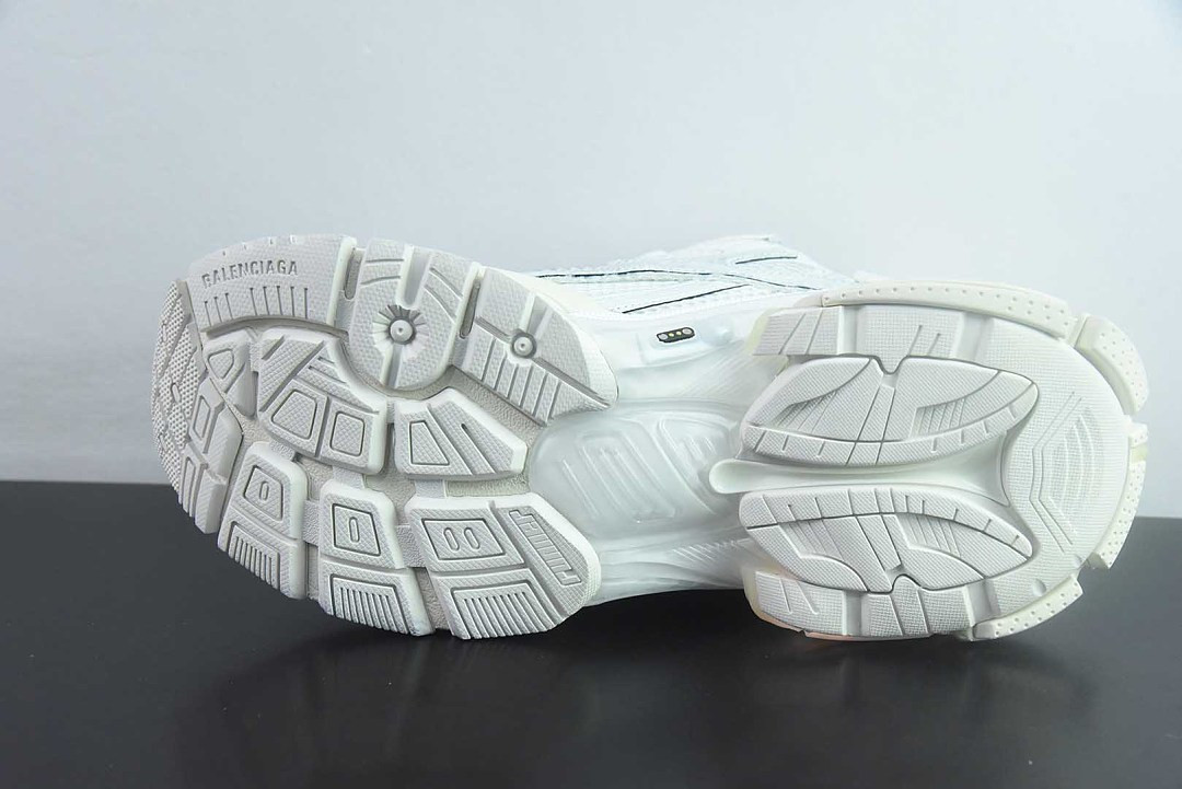 Ba1en*iaga Runner Sneaker LED