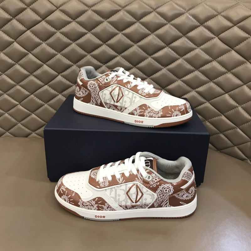 dio* sneaker