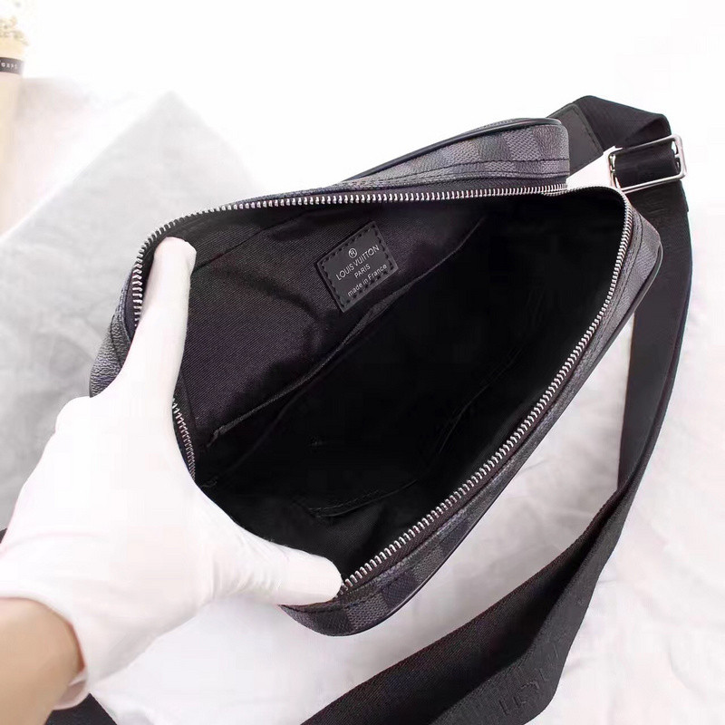 LVT PURSE