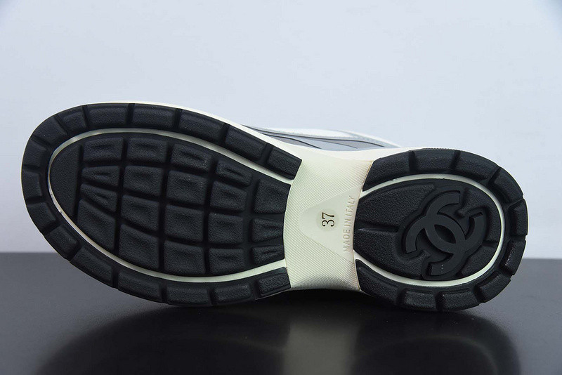 Ch*el sneaker