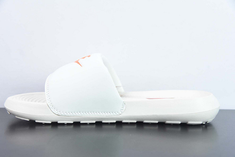 nike sandals
