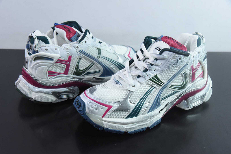 Ba1en*iaga Runner Sneaker