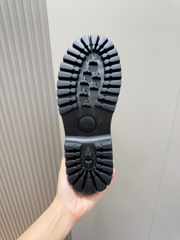 LVT BOOTS