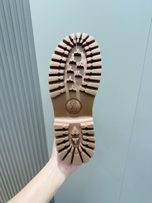 LVT BOOTS
