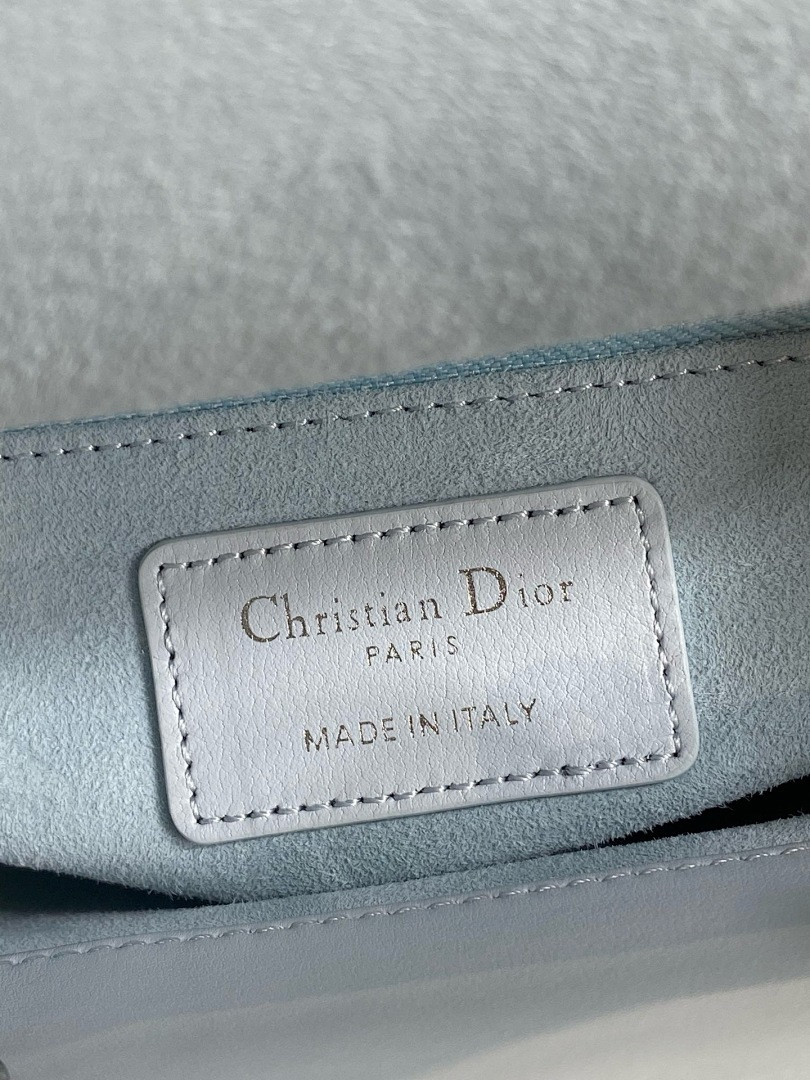 D10r BAG