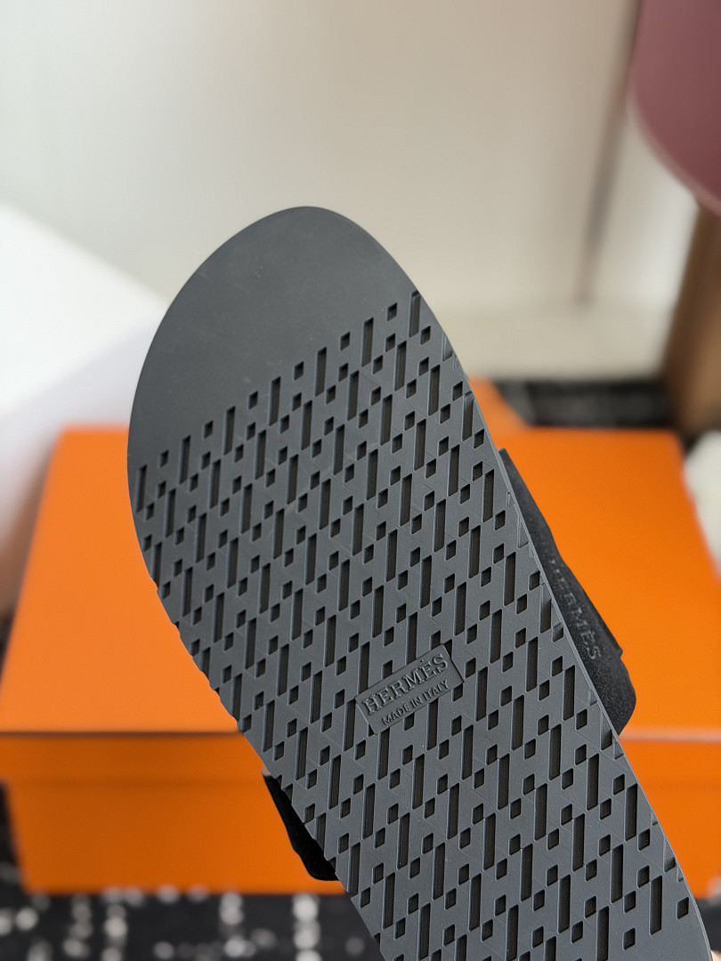 H**me5 SLIDE