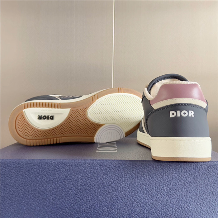 dio* sneaker