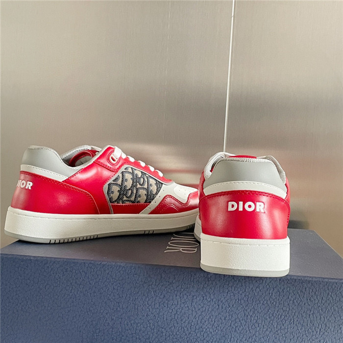 dio* sneaker