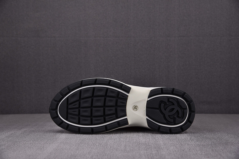 Ch*el sneaker