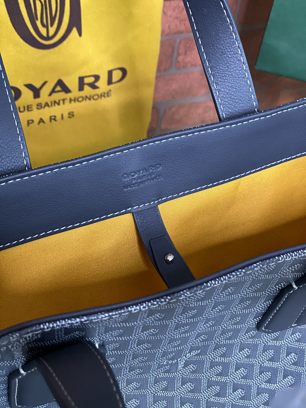 GOYARD PURSE