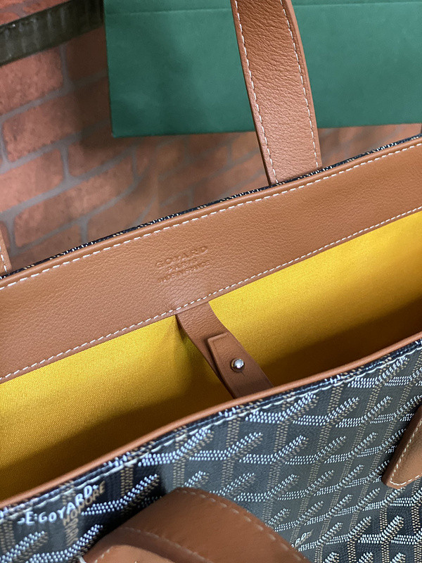 GOYARD PURSE
