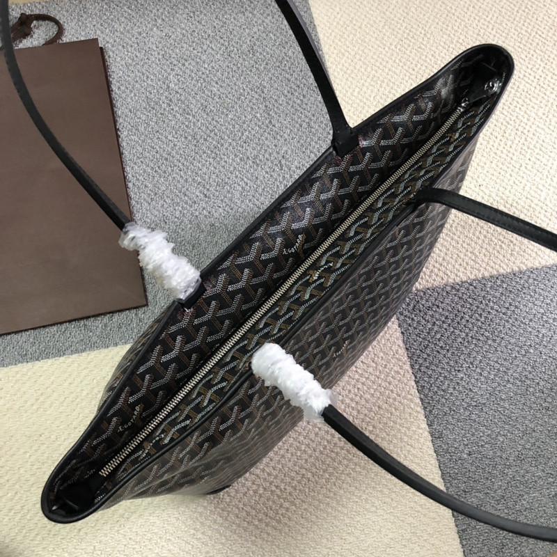 GOYARD PURSE