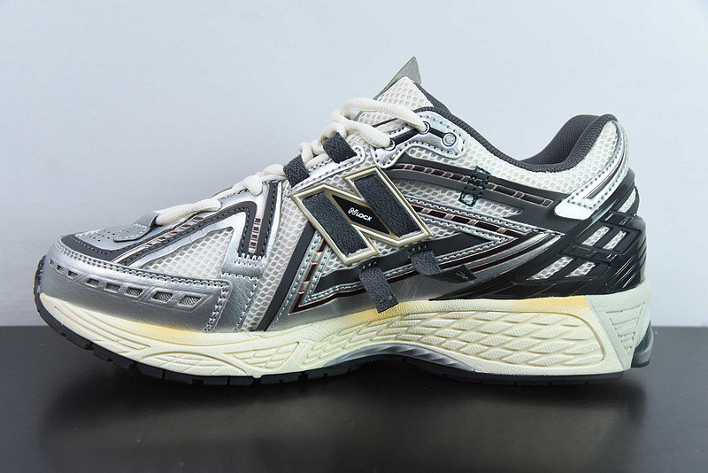 new balance sneaker