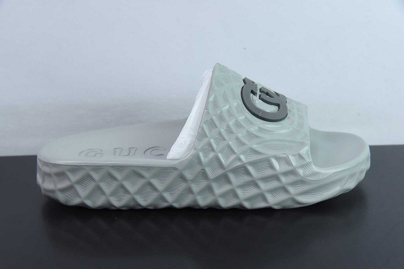 GUCCI SANDALS