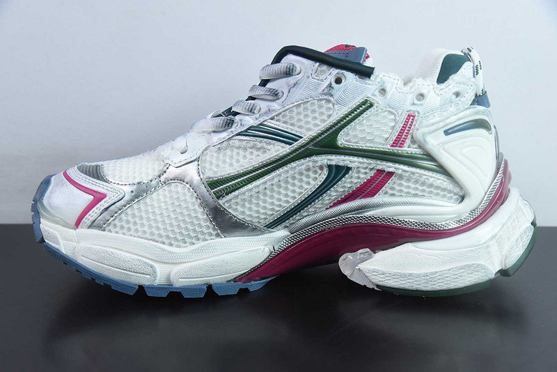 Ba1en*iaga Runner Sneaker