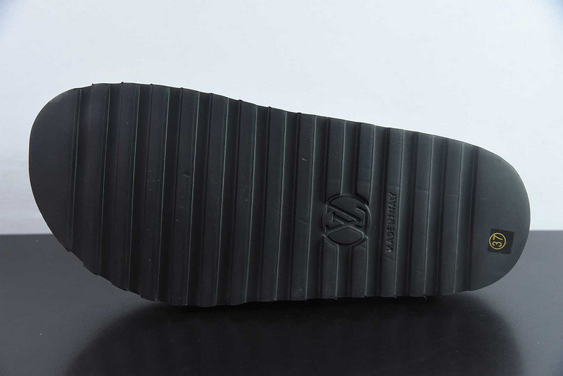 LVT SANDALS