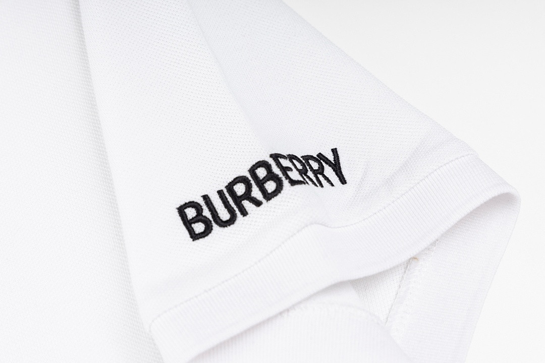 Bv*b*rry Clothes