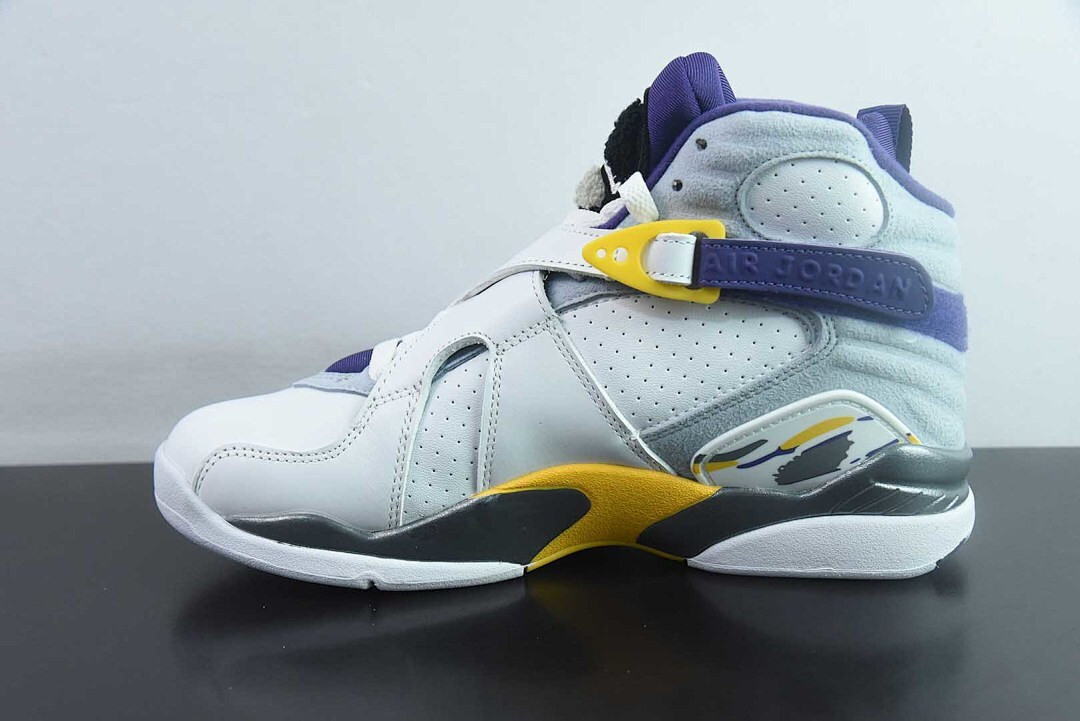 Air Jordan 8 Retro 
