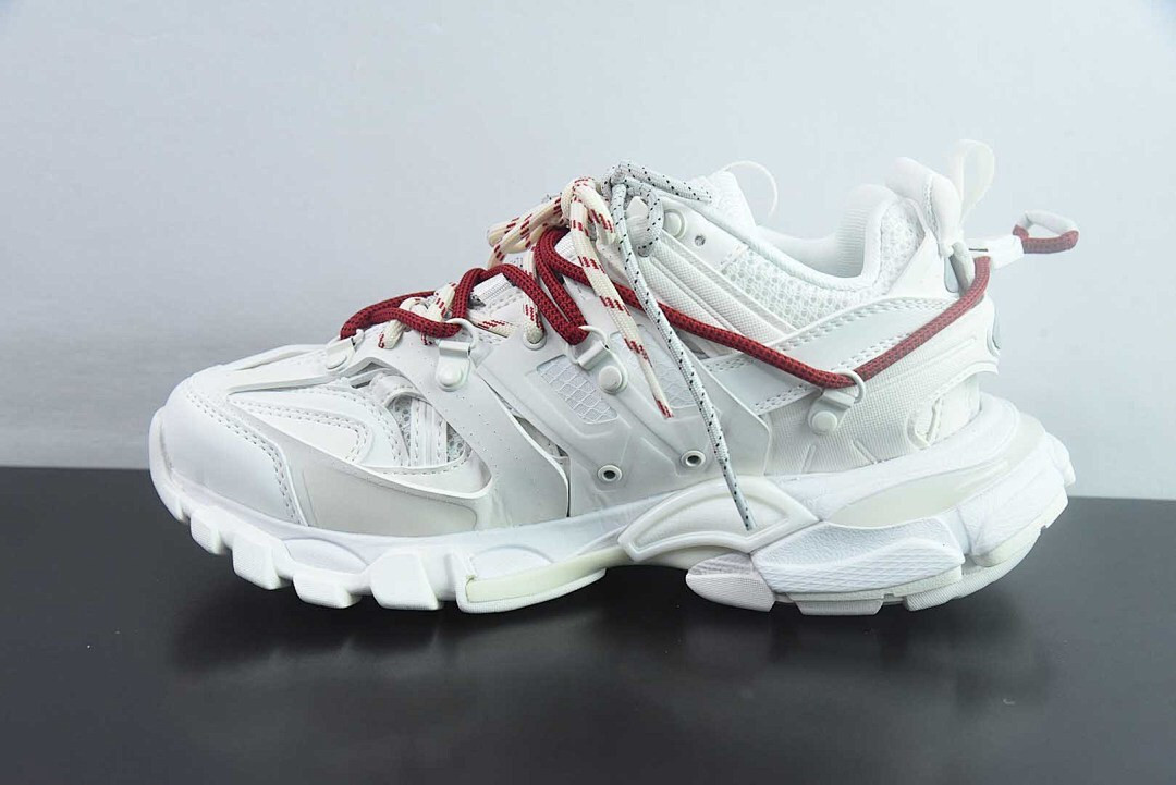 BC TRACK SNEAKER