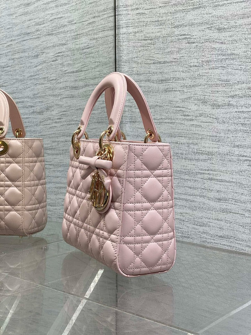 D10r BAG