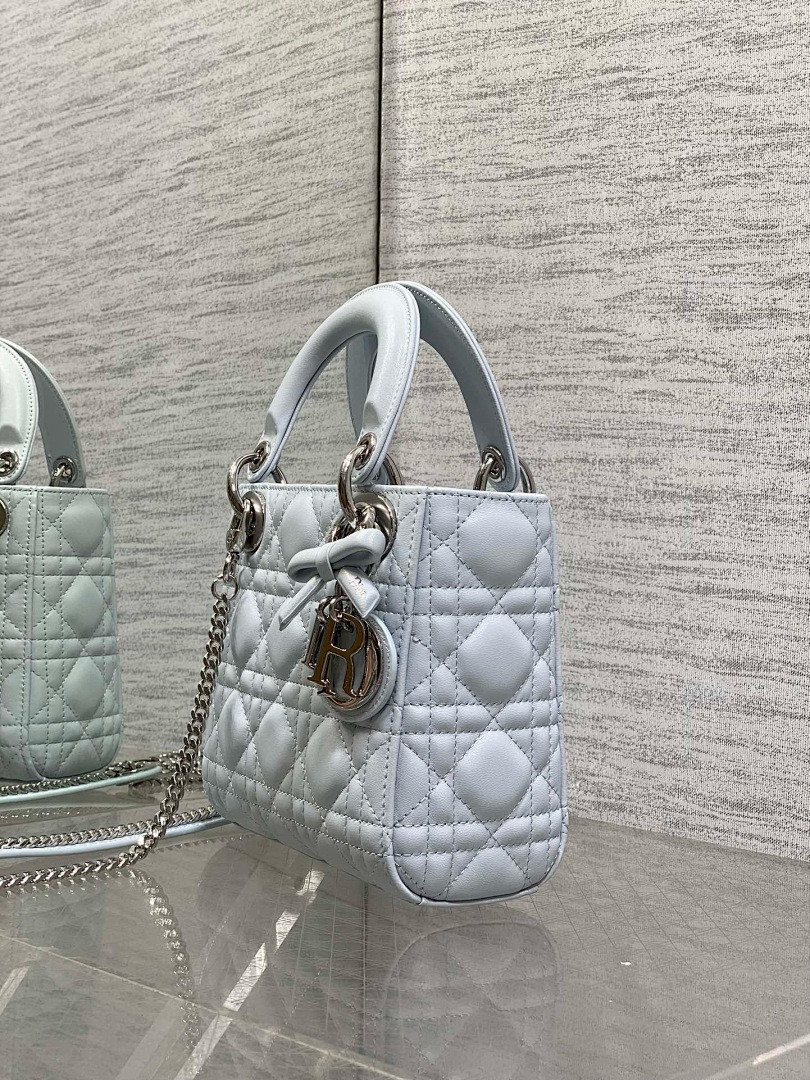 D10r BAG