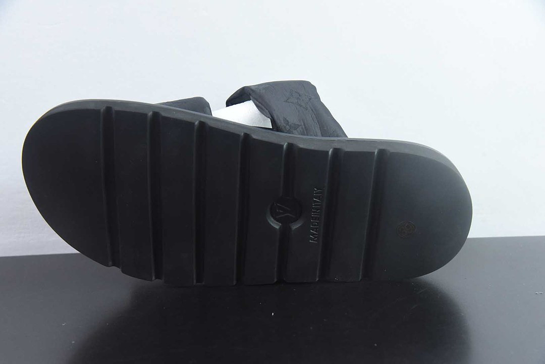 LVT SANDALS