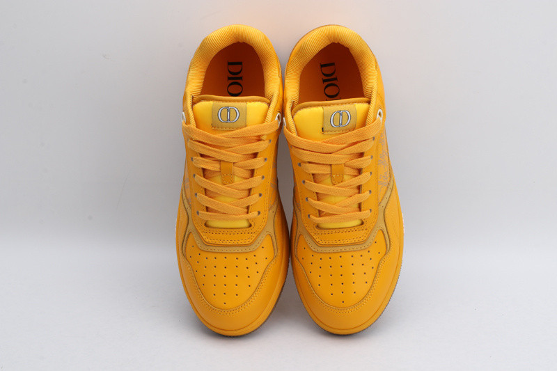 dio* sneaker