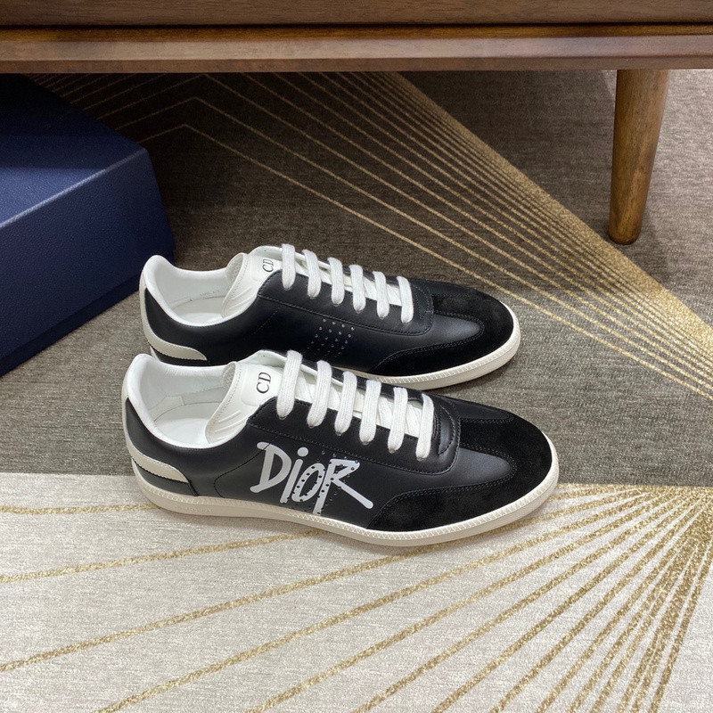 dio* sneaker